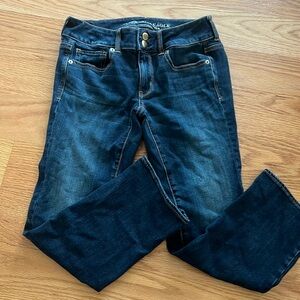 Womens American Eagle artist crop jeans size 4